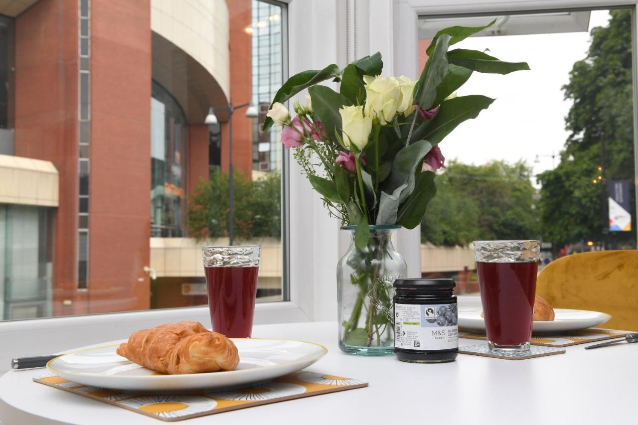 King'S View - Overlooking Hcc -Private Parking Harrogate Esterno foto
